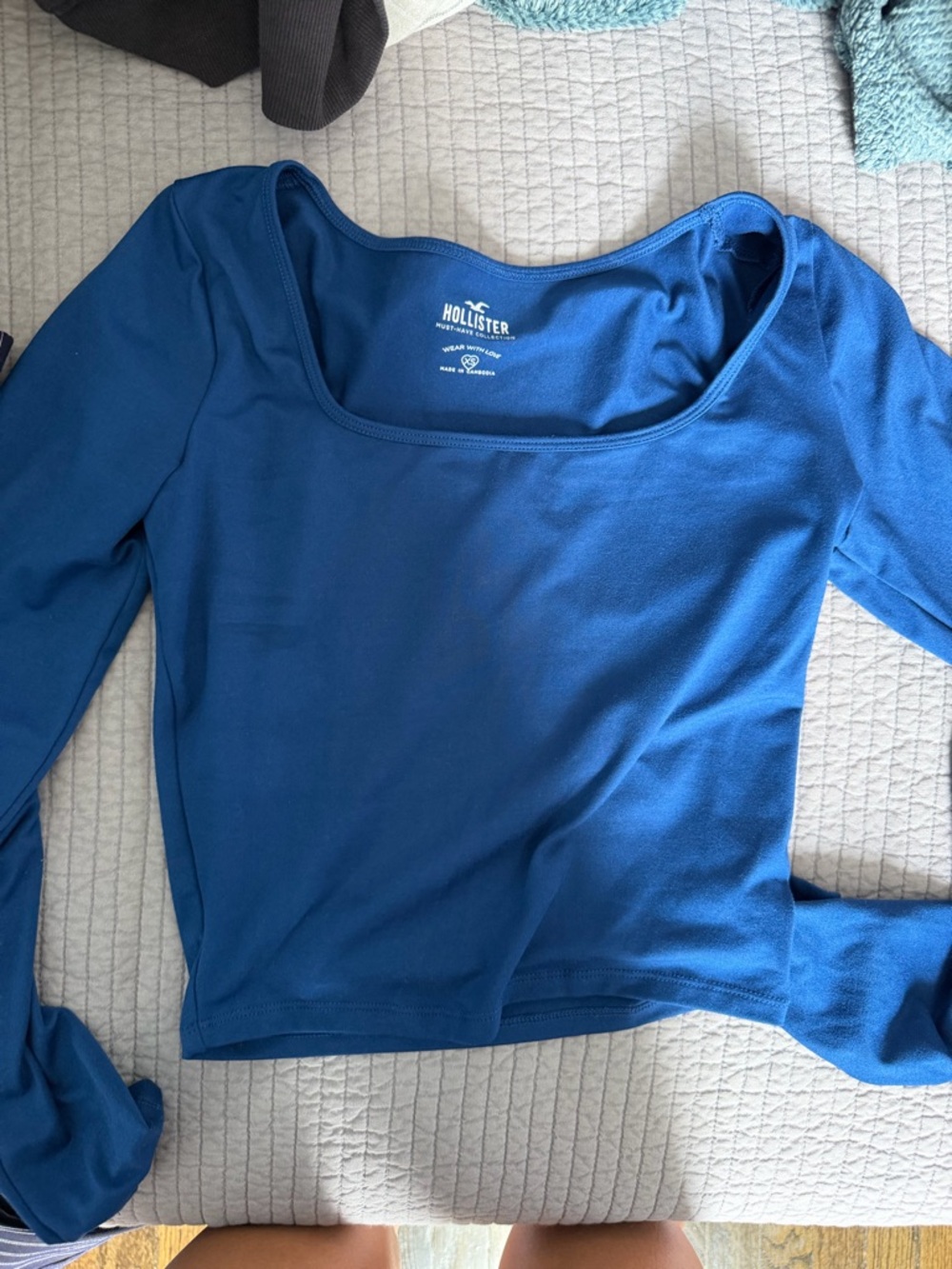 Hollister Scoop Neck Long-Sleeve Top in Royal Blue